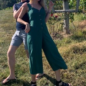 Green francesca’s sleeveless jumpsuit with buttons